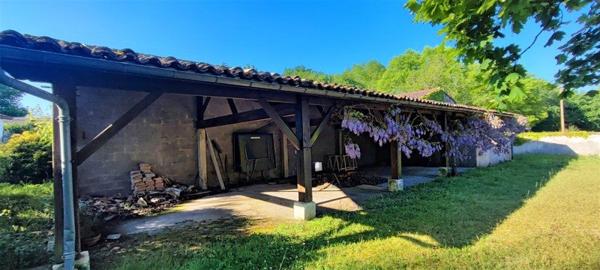 Maison à vendre |  La Roche-Chalais |  7 pièces | 274 m²