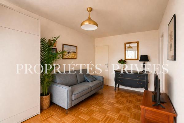 Studio lumineux de 33 m² avec balcon sur jardin au coeur d'Auteuil Sud - Paris 16e