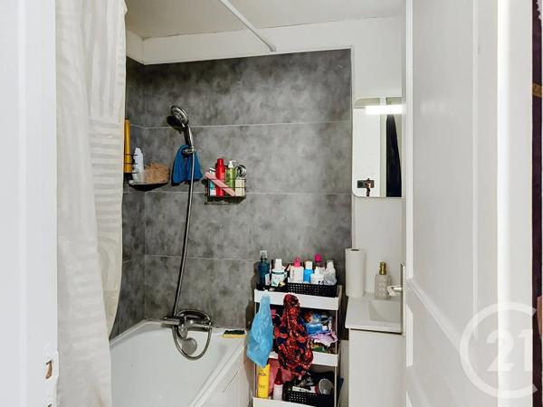 Appartement Studio à vendre  1 pièce - 29,46 m 2   ST DENIS  - 93