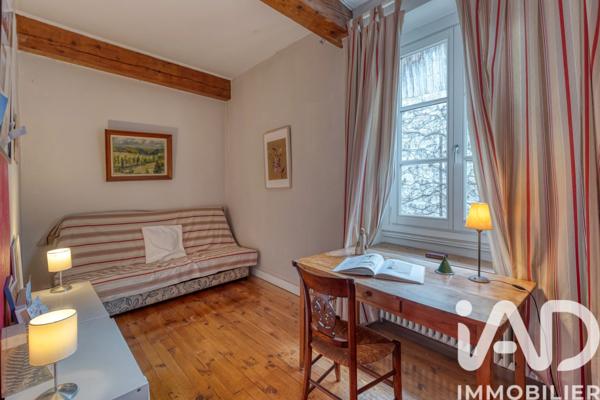 Maison à vendre 8 pièces 303 m² Saint-Ismier