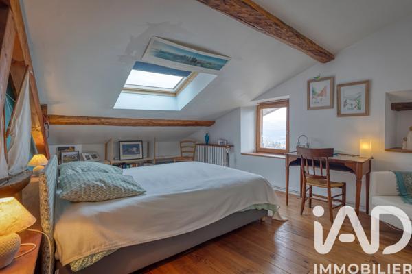 Maison à vendre 8 pièces 303 m² Saint-Ismier
