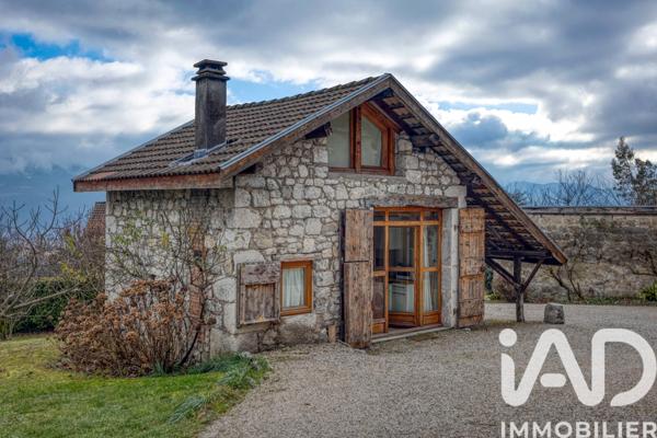 Maison à vendre 8 pièces 303 m² Saint-Ismier