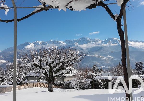 Maison à vendre 8 pièces 303 m² Saint-Ismier