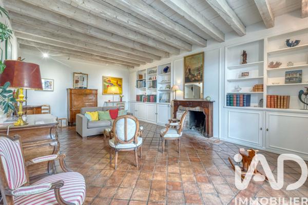 Maison à vendre 8 pièces 303 m² Saint-Ismier