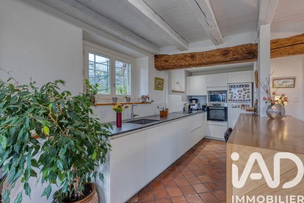 Maison à vendre 8 pièces 303 m² Saint-Ismier