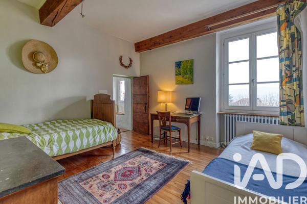 Maison à vendre 8 pièces 303 m² Saint-Ismier