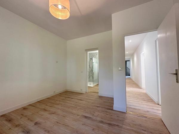 Maison à vendre    5 pièces •  Breuillet