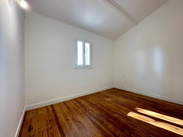 Maison à vendre    5 pièces •  Breuillet