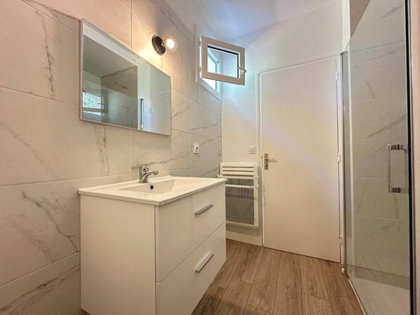 Maison à vendre    5 pièces •  Breuillet