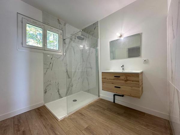 Maison à vendre    5 pièces •  Breuillet