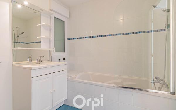 Appartement à louer    3 pièces • 62,02 m2 Carnac