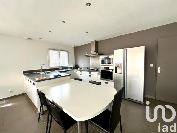 Maison à vendre 5 pièces 120 m² Rochefort-du-Gard