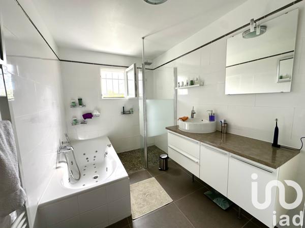 Maison à vendre 5 pièces 120 m² Rochefort-du-Gard