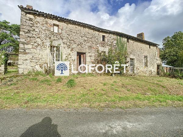 Achat maison Saint-Amand-sur-Sèvre - 4 pièce(s) - 140 m² - 51 040 €