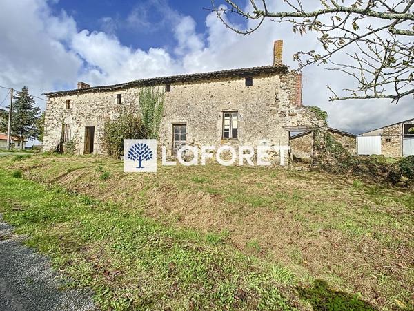 Achat maison Saint-Amand-sur-Sèvre - 4 pièce(s) - 140 m² - 51 040 €