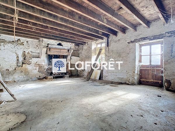 Achat maison Saint-Amand-sur-Sèvre - 4 pièce(s) - 140 m² - 51 040 €
