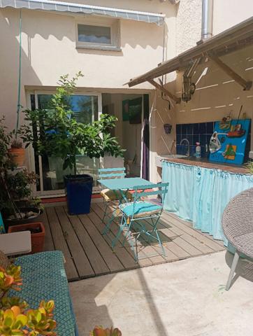 Frontignan plage (34110) - Magnifique villa R+1 d'environ 112M² , de type 4 avec jardin...