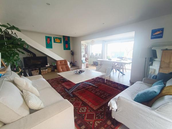 Frontignan plage (34110) - Magnifique villa R+1 d'environ 112M² , de type 4 avec jardin...