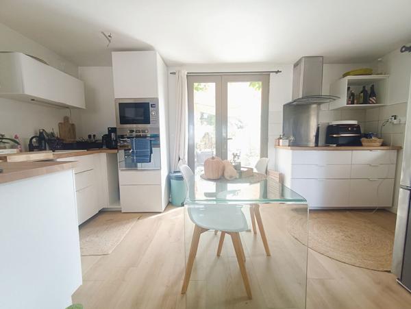 Frontignan plage (34110) - Magnifique villa R+1 d'environ 112M² , de type 4 avec jardin...