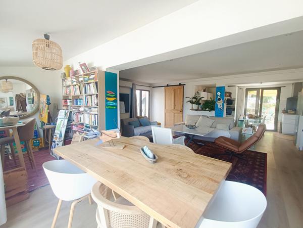 Frontignan plage (34110) - Magnifique villa R+1 d'environ 112M² , de type 4 avec jardin...