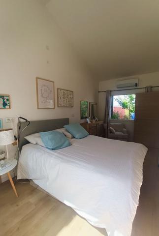 Frontignan plage (34110) - Magnifique villa R+1 d'environ 112M² , de type 4 avec jardin...