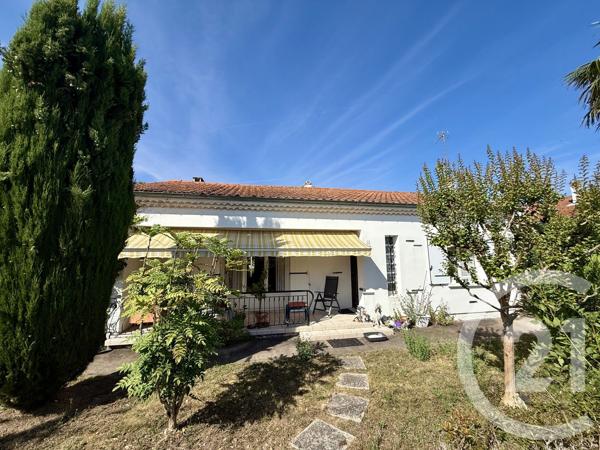 Maison à vendre  4 pièces - 101,20 m 2   SAUJON  - 17