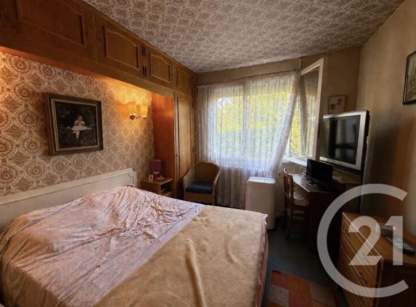 Maison à vendre  4 pièces - 101,20 m 2   SAUJON  - 17