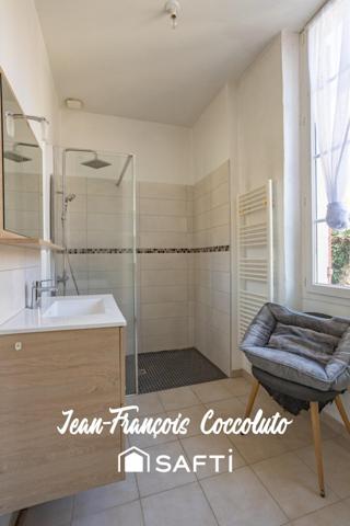 Maison de caractère avec terrasse et accès Garonne