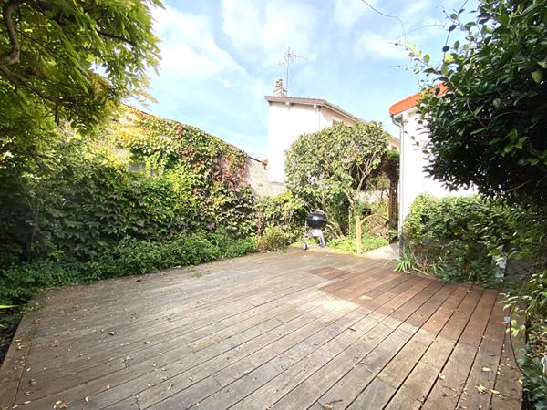 Maison Nanterre 5 pièce(s) 104.15 m2 €529 000 ** - Référence 14997