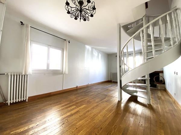 Maison Nanterre 5 pièce(s) 104.15 m2 €529 000 ** - Référence 14997