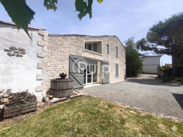 Maison à vendre à Le Gua - Réf. larf31