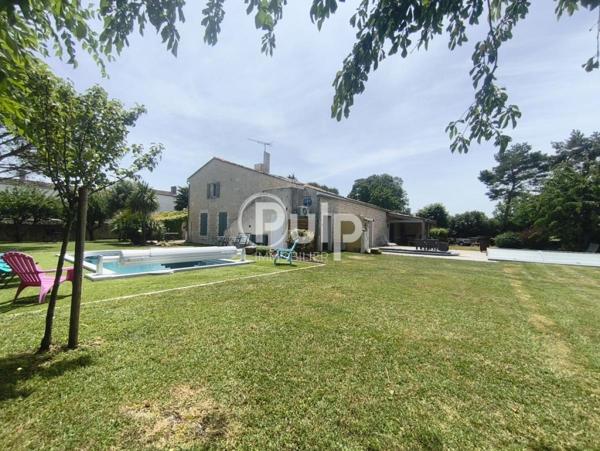 Maison à vendre à Le Gua - Réf. larf31