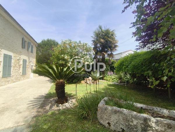 Maison à vendre à Le Gua - Réf. larf31
