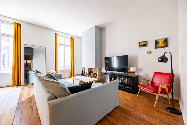 Appartement Gambetta, 3 pièces , hyper centre Bordeaux