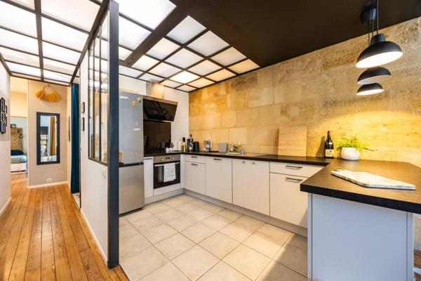 Appartement Gambetta, 3 pièces , hyper centre Bordeaux