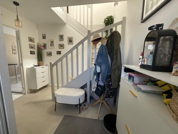 Maison T4 sur l’Isle -d’Abeau de 83 m², année 2004 en très bon état