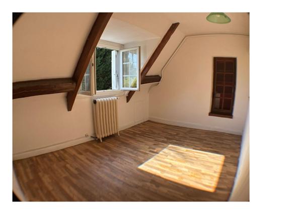 Maison ancienne avec vie de plain pied