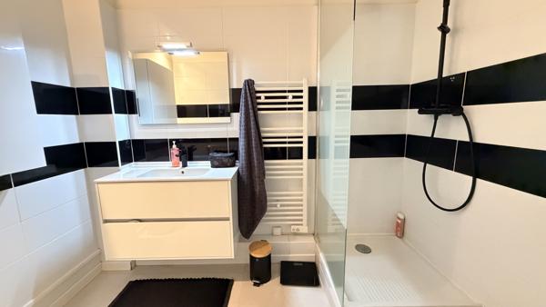 Maison 140m² avec jardin et piscine