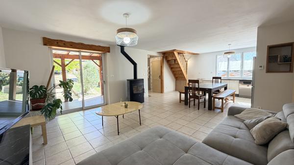 Maison 140m² avec jardin et piscine