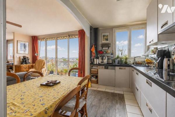 VENTE en immo-interactif - Quartier Belleville - Appartement 7e étage avec vue panoramique