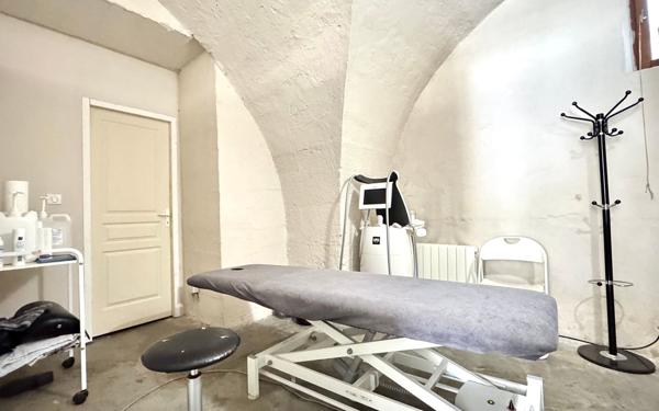 Appartement à vendre    2 pièces • 60 m2 Lambesc