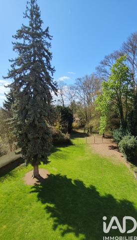 Immeuble à vendre 518 m² Écouen