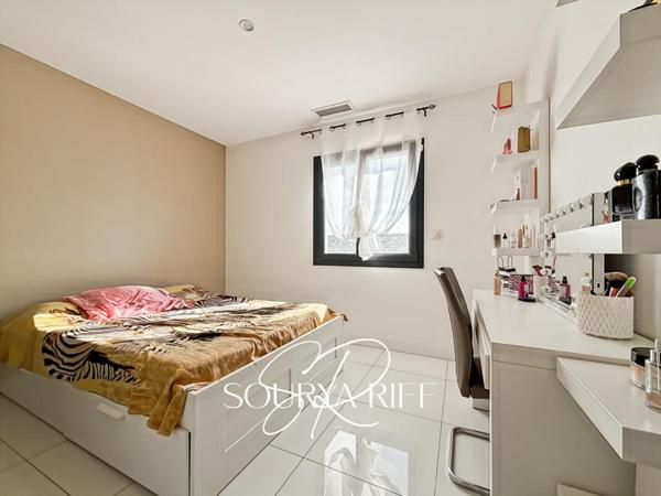 PLAIN-PIED - PISCINE - 5 CHAMBRES- CLIMATISATION GAINABLE -PARCELLE D'ENVIRON 570 m² -VISITE VIRTUELLE SUR DEMANDE