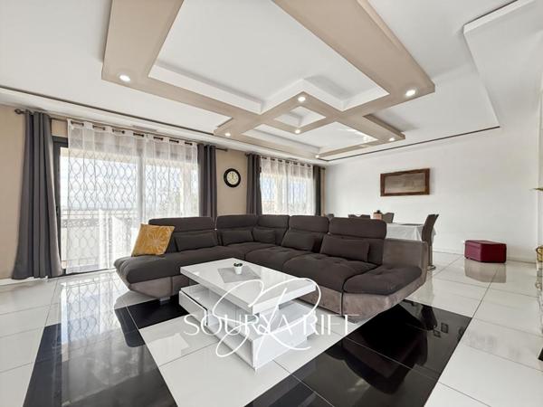 PLAIN-PIED - PISCINE - 5 CHAMBRES- CLIMATISATION GAINABLE -PARCELLE D'ENVIRON 570 m² -VISITE VIRTUELLE SUR DEMANDE