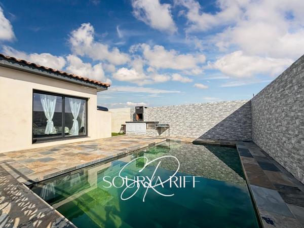 PLAIN-PIED - PISCINE - 5 CHAMBRES- CLIMATISATION GAINABLE -PARCELLE D'ENVIRON 570 m² -VISITE VIRTUELLE SUR DEMANDE