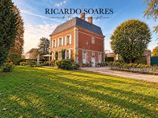 60700 SACY-LE-GRAND / ÉLÉGANTE MAISON DE MAITRE DU XIXe SIÈCLE / 278 m² / 11 PIÈCES / TERRAIN 3700 m²