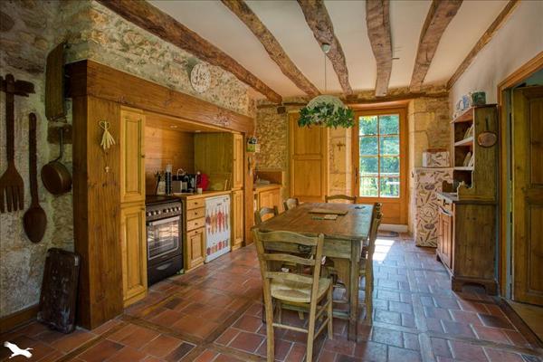 Maison à vendre |  Le Bugue |  10 pièces | 208 m²