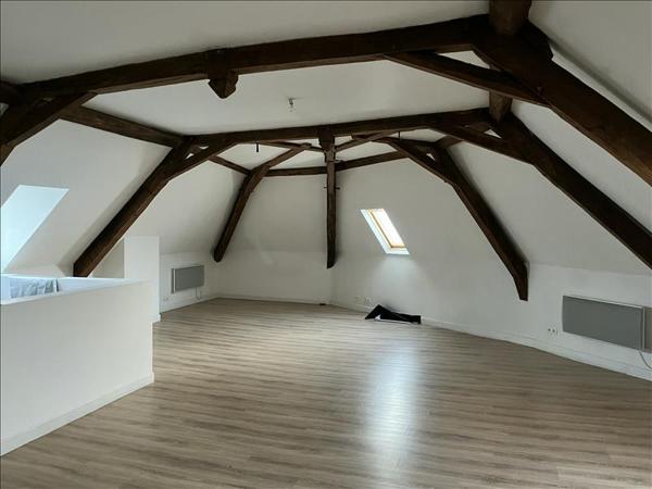 Immeuble à vendre |  Saint-Privat |  360 m²