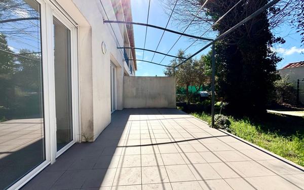 Appartement à vendre    3 pièces • 60 m2 Salon-de-Provence