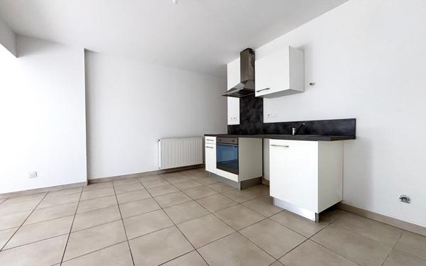 Appartement à vendre    3 pièces • 60 m2 Salon-de-Provence